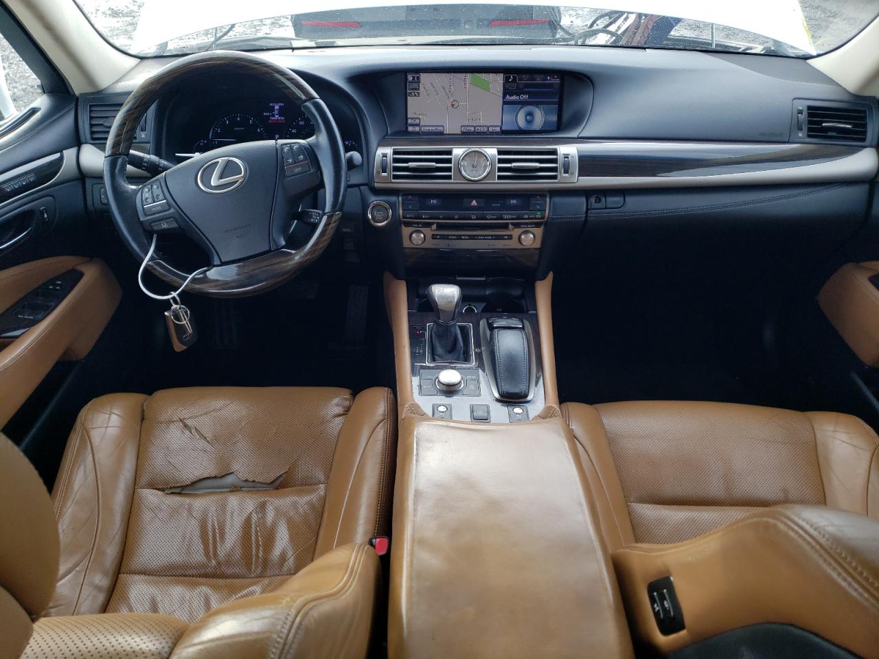 2014 Lexus LS - Image 8