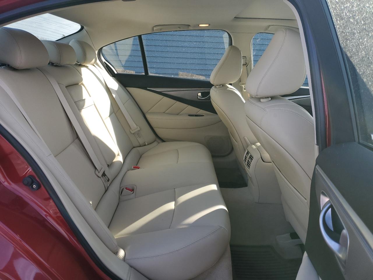 2014 Infiniti Q50 - Image 10
