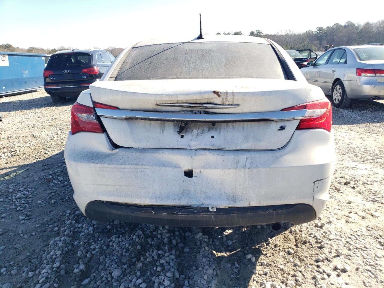 2013 Chrysler 200 - Image 6