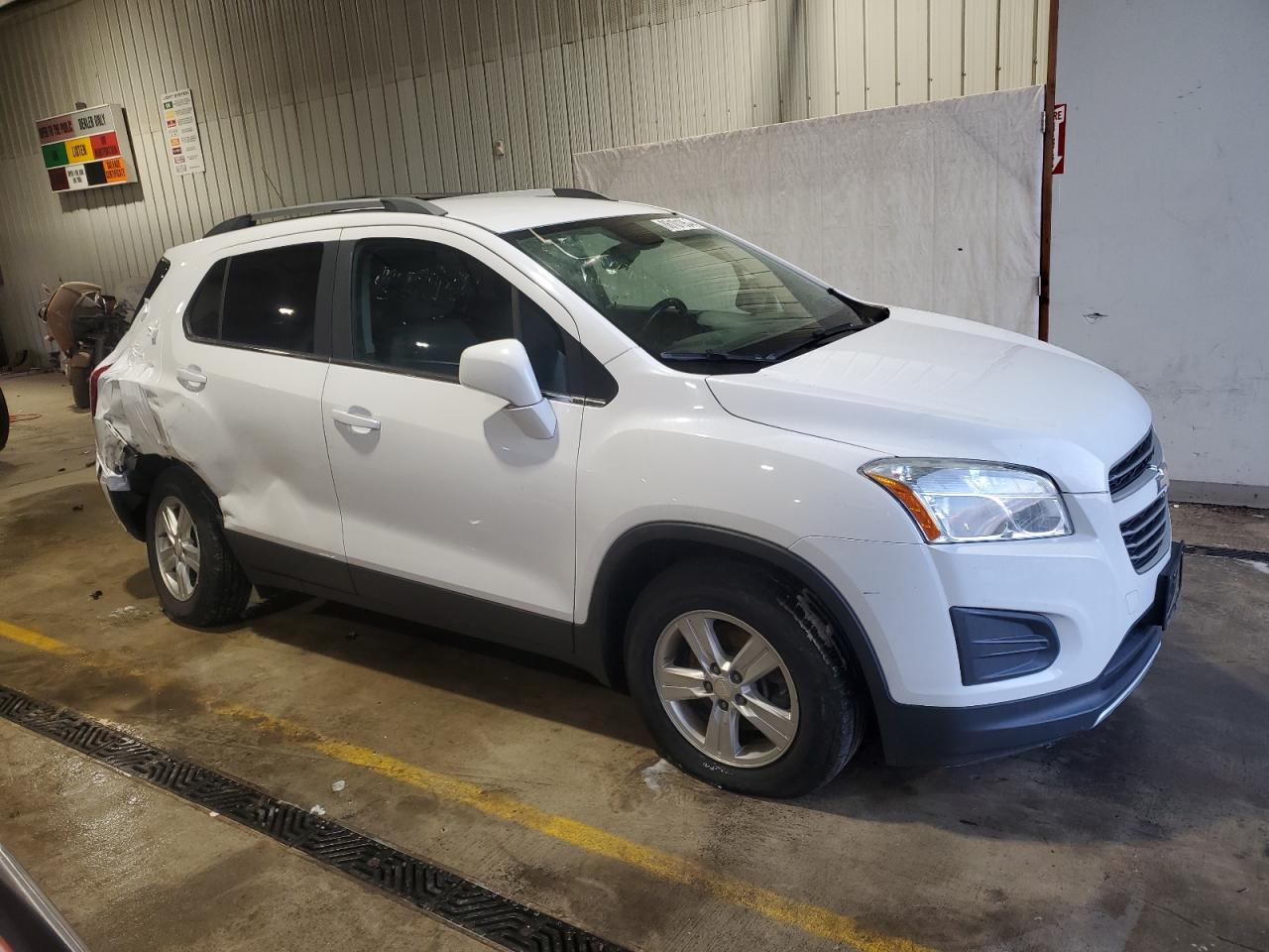 VIN 3GNCJLSB3GL169248 2016 CHEVROLET TRAX no.4