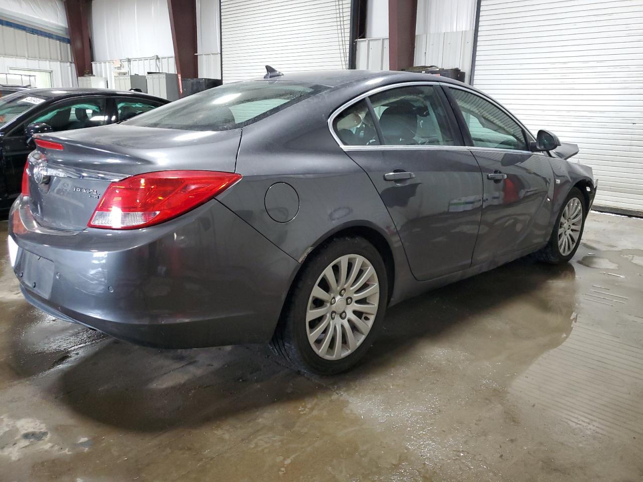 2011 Buick Regal - Image 3