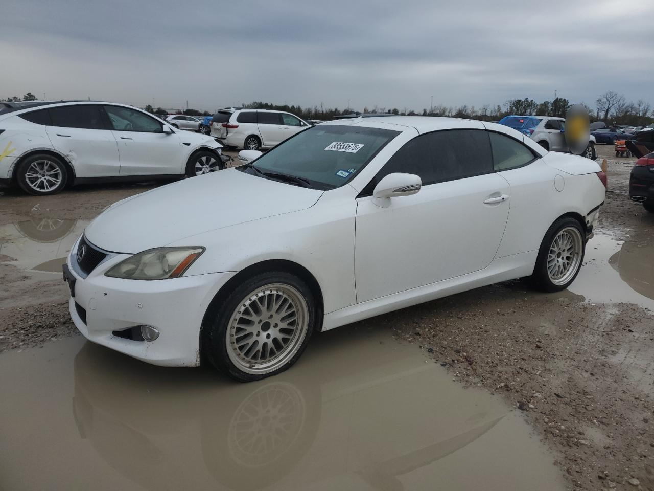 2010 Lexus IS - Image 2