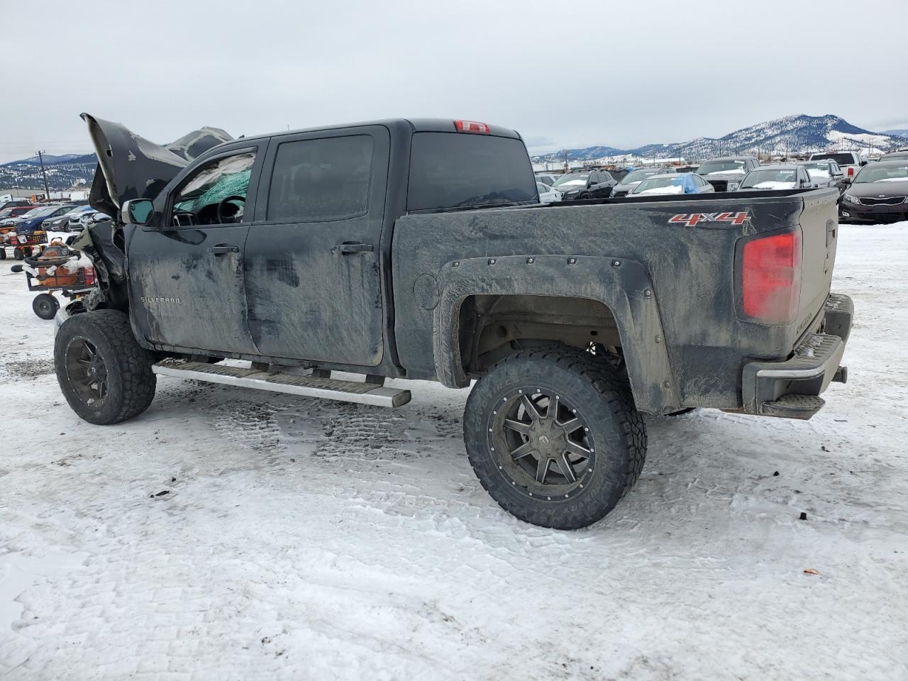 2014 Chevrolet Silverado - Image 2