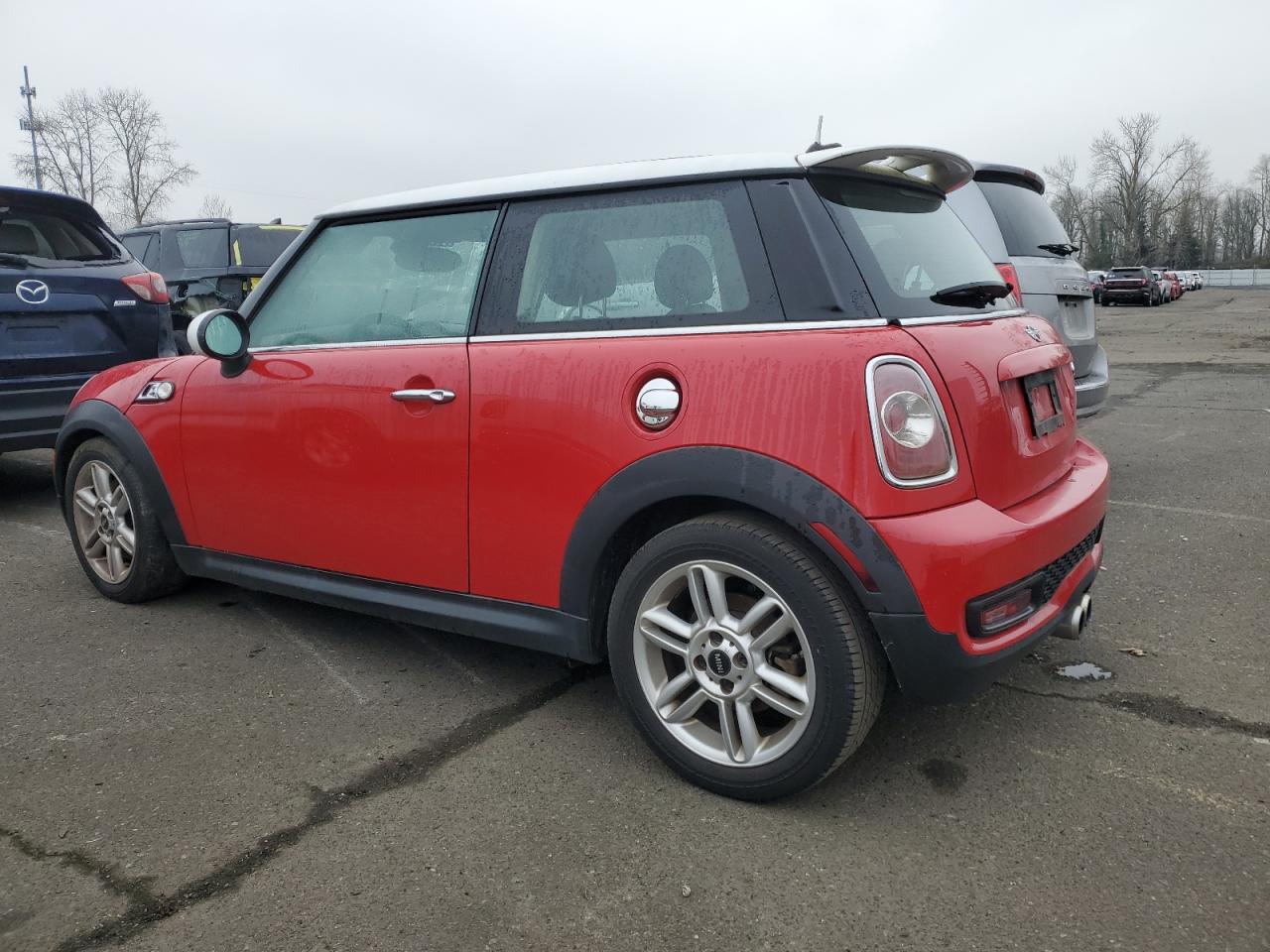 VIN WMWSV3C55DT395670 2013 MINI COOPER no.2