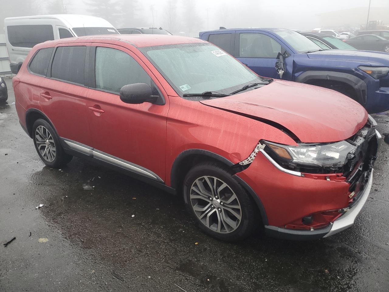 2016 Mitsubishi Outlander - Image 4