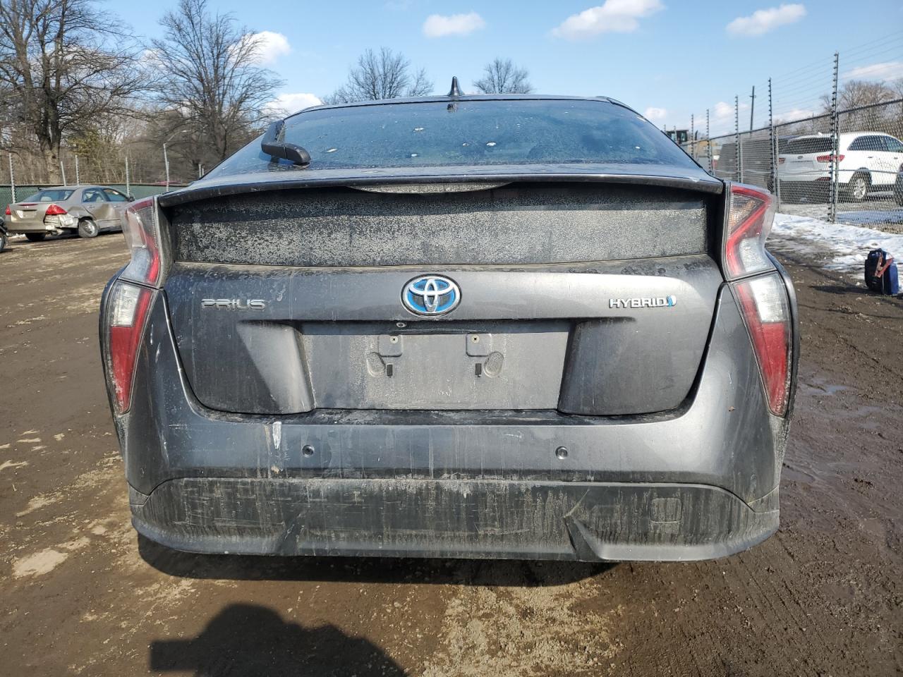 2017 Toyota Prius - Image 6