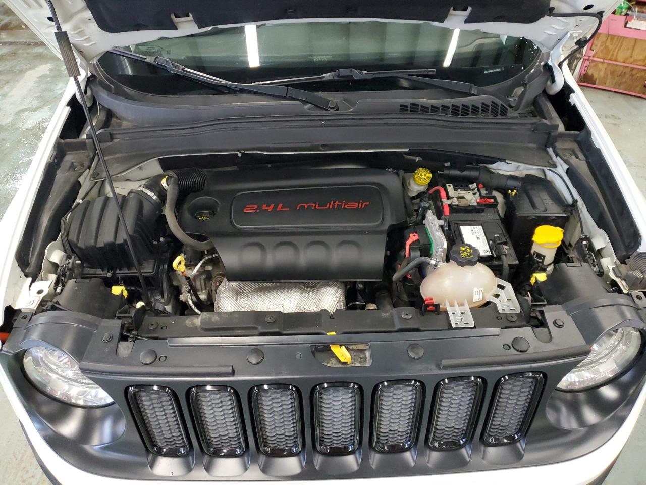 2018 Jeep Renegade - Image 12