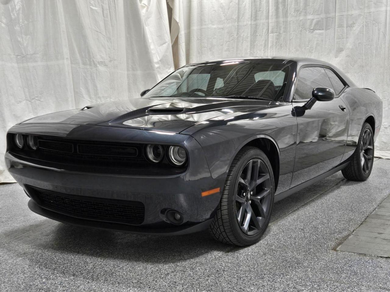 2019 Dodge Challenger - Image 2