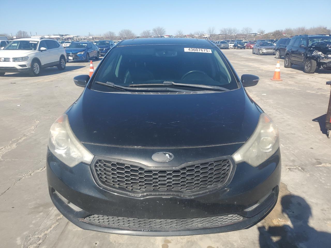 2016 Kia Forte - Image 5