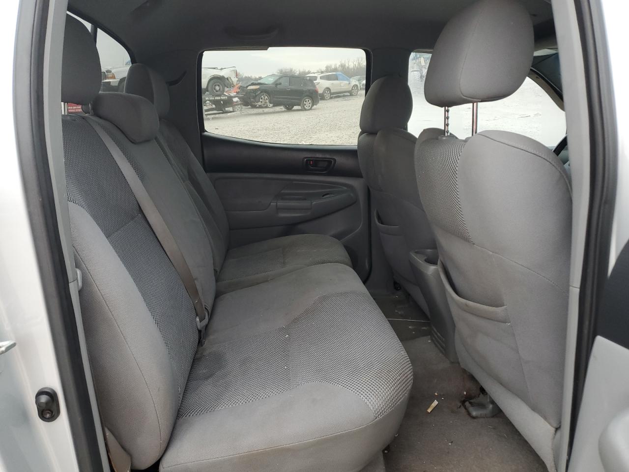 2005 Toyota Tacoma - Image 10