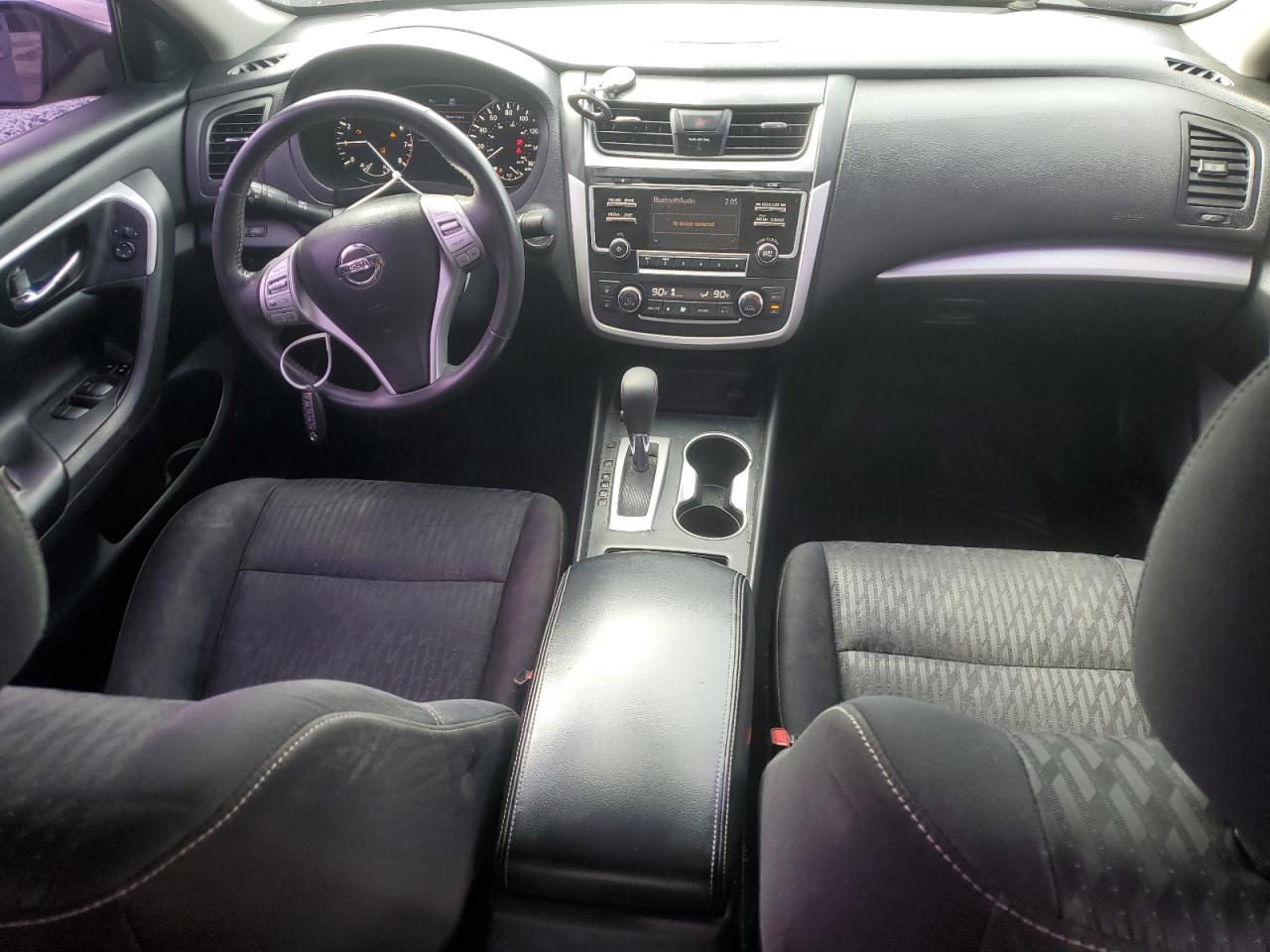 2017 Nissan Altima - Image 8
