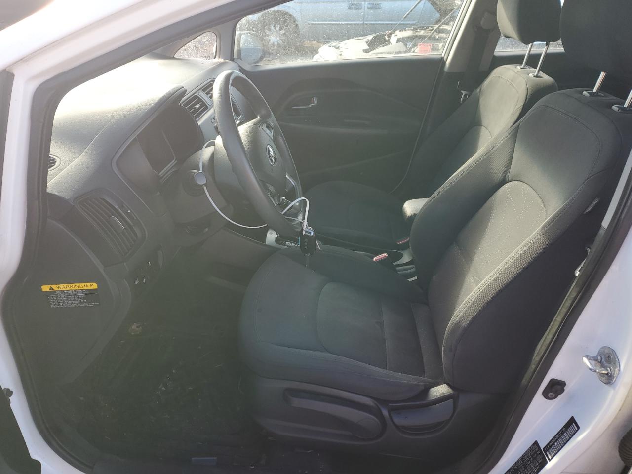 2014 Kia Rio - Image 7