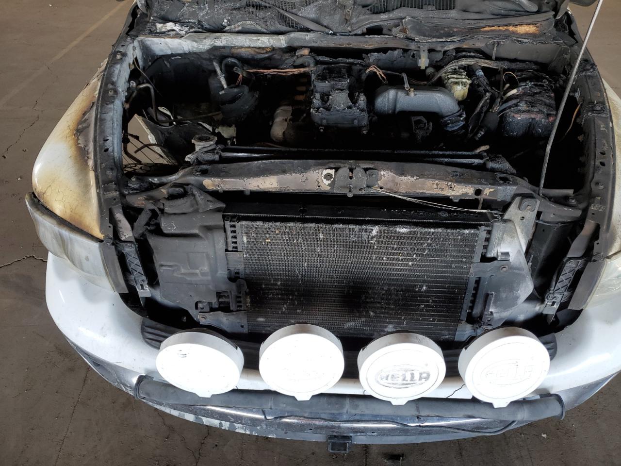 2004 Dodge RAM - Image 12