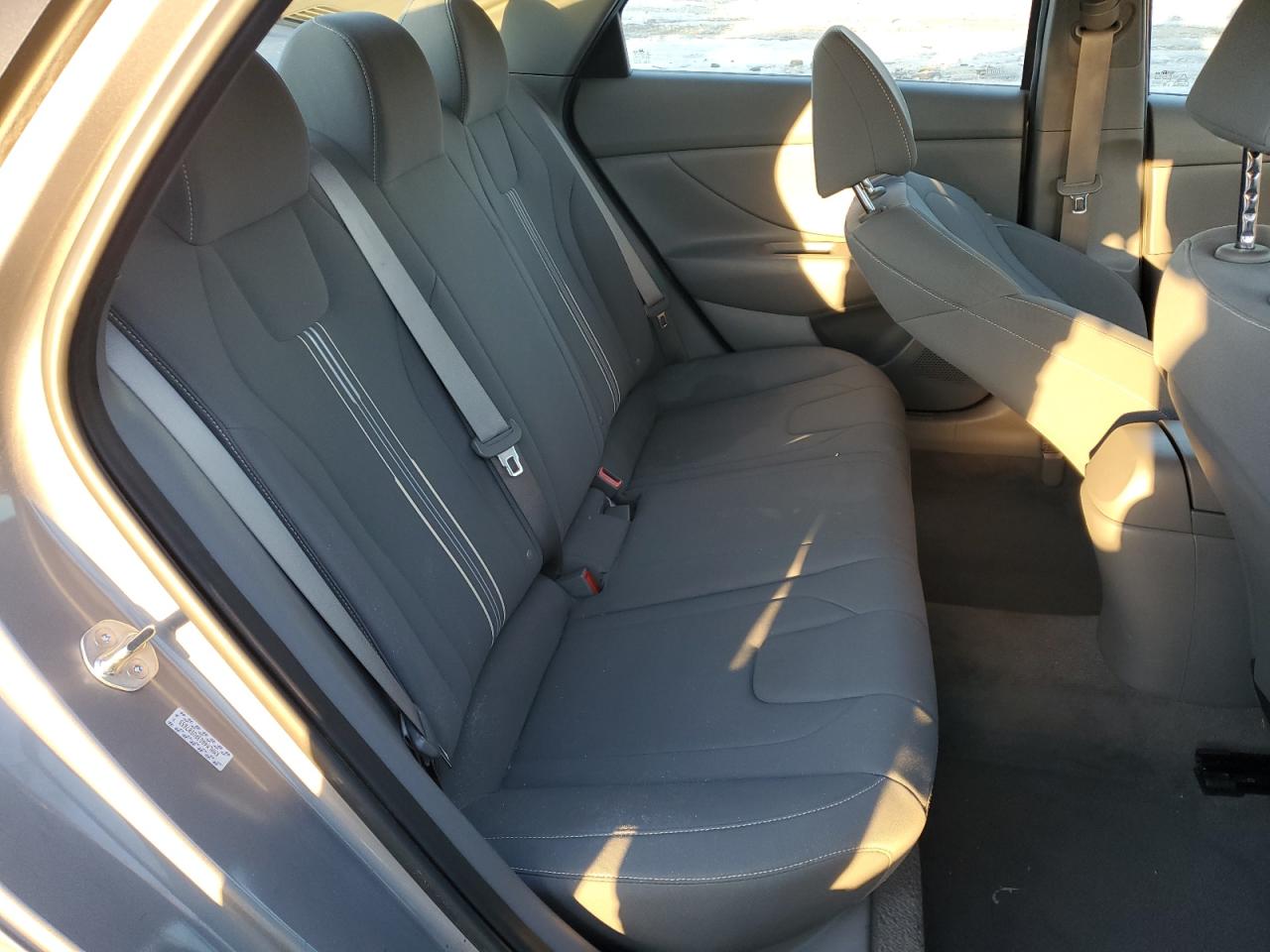 2023 Hyundai Elantra - Image 10