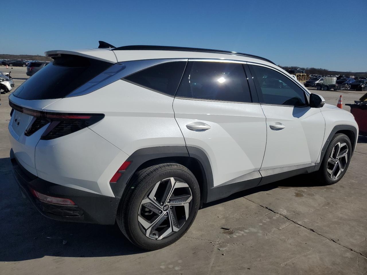 2022 Hyundai Tucson - Image 3