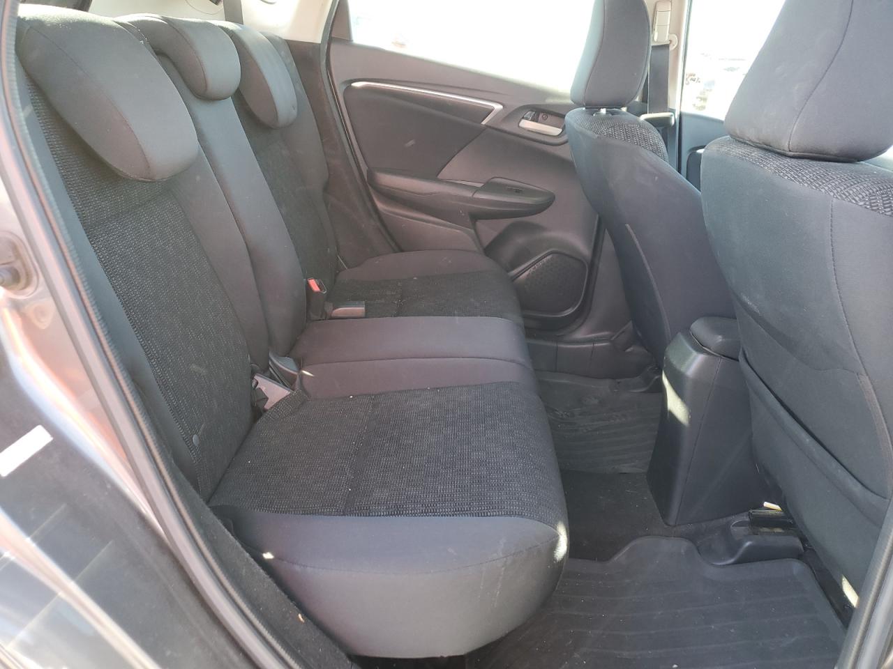 2017 Honda Fit - Image 11