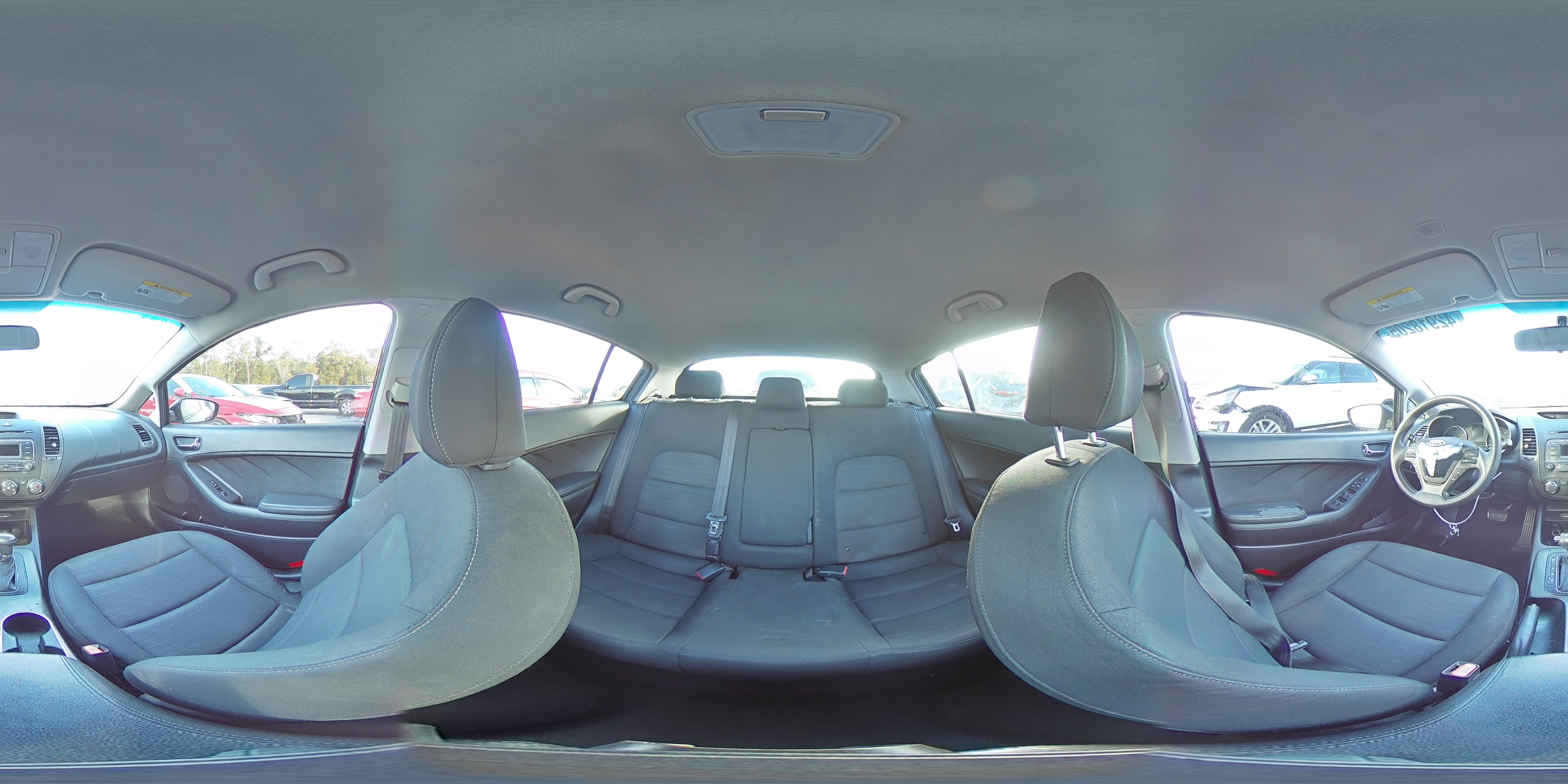2016 Kia Forte - Image 12