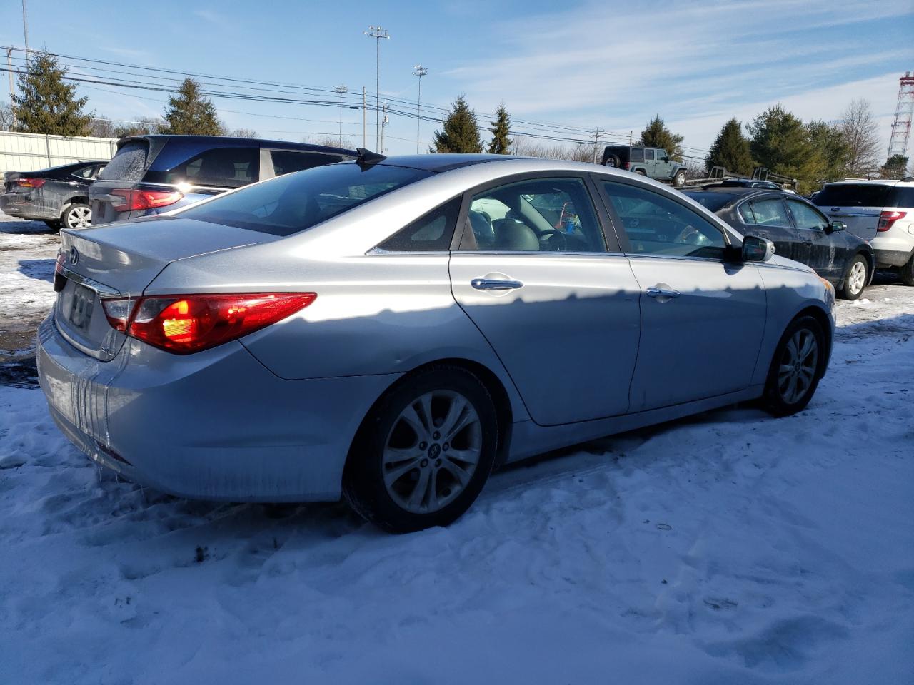 2013 Hyundai Sonata - Image 3