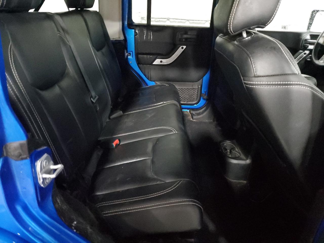 2014 Jeep Wrangler - Image 10