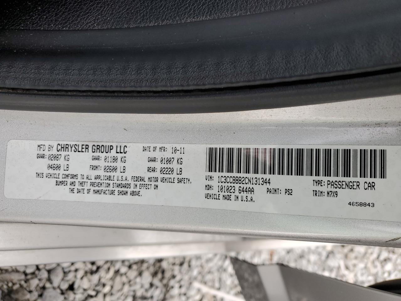 2012 Chrysler 200 - Image 12