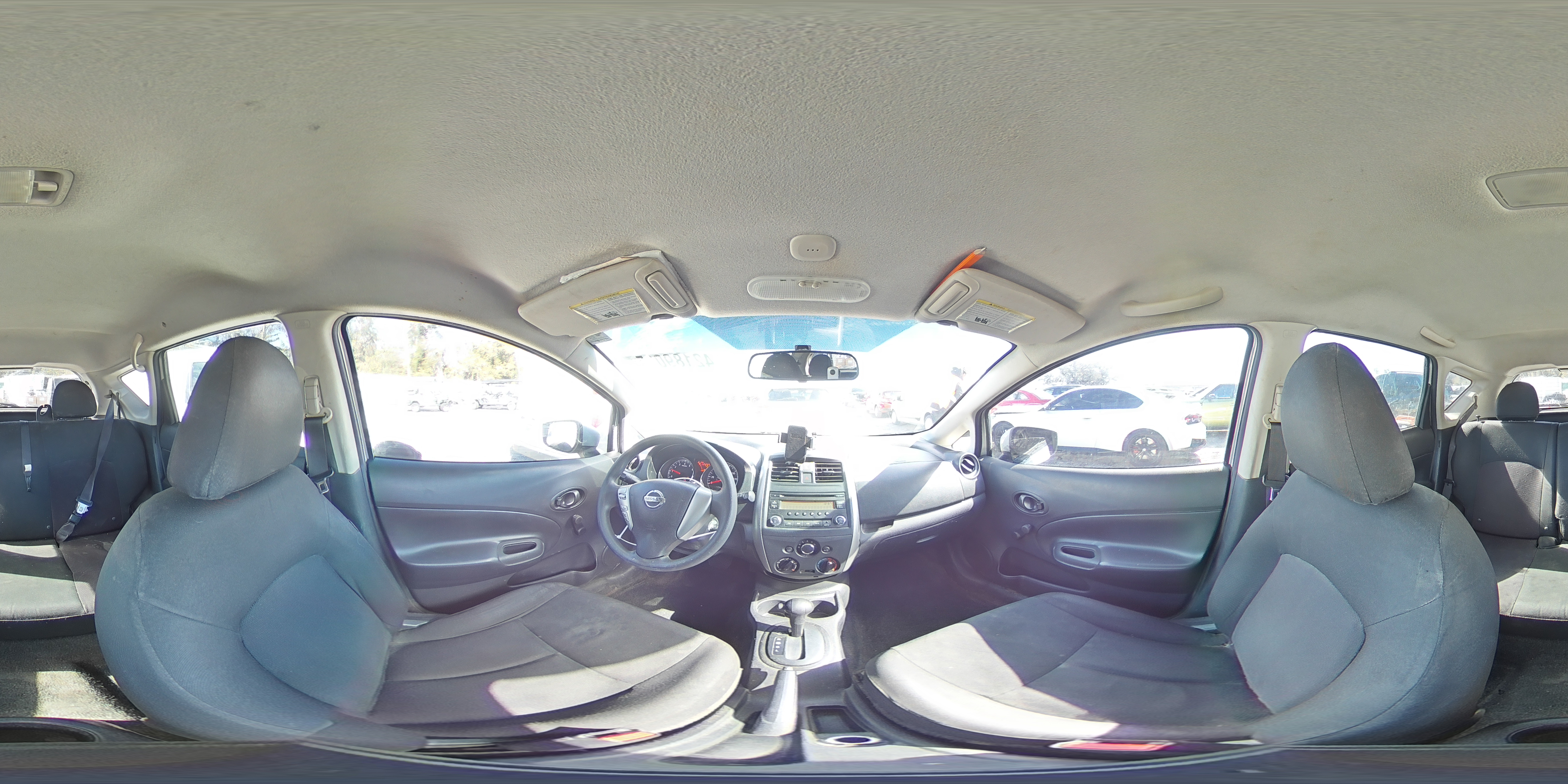 2016 Nissan Versa - Image 13