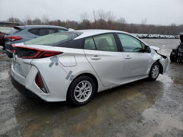  TOYOTA PRIUS 2017 Srebrny