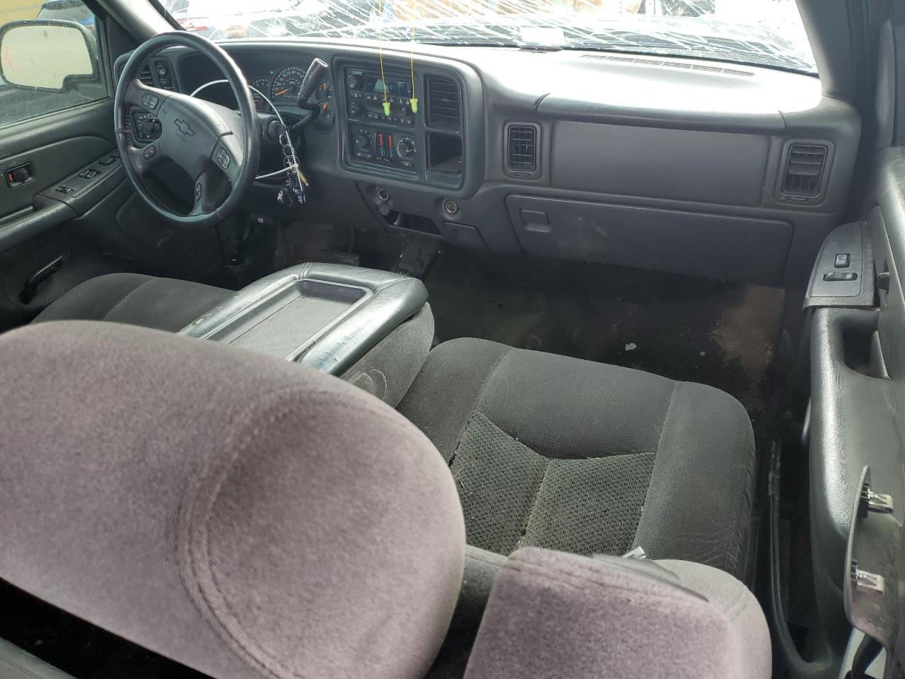 2006 Chevrolet Silverado - Image 8