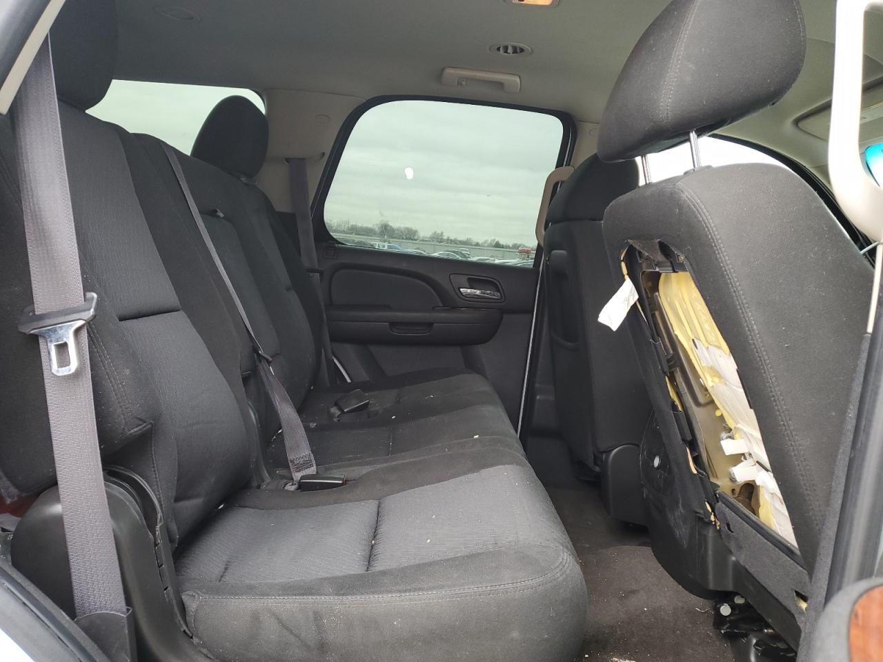2011 Chevrolet Tahoe - Image 11
