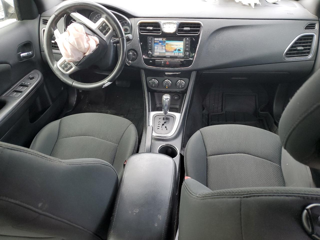 2012 Chrysler 200 - Image 8