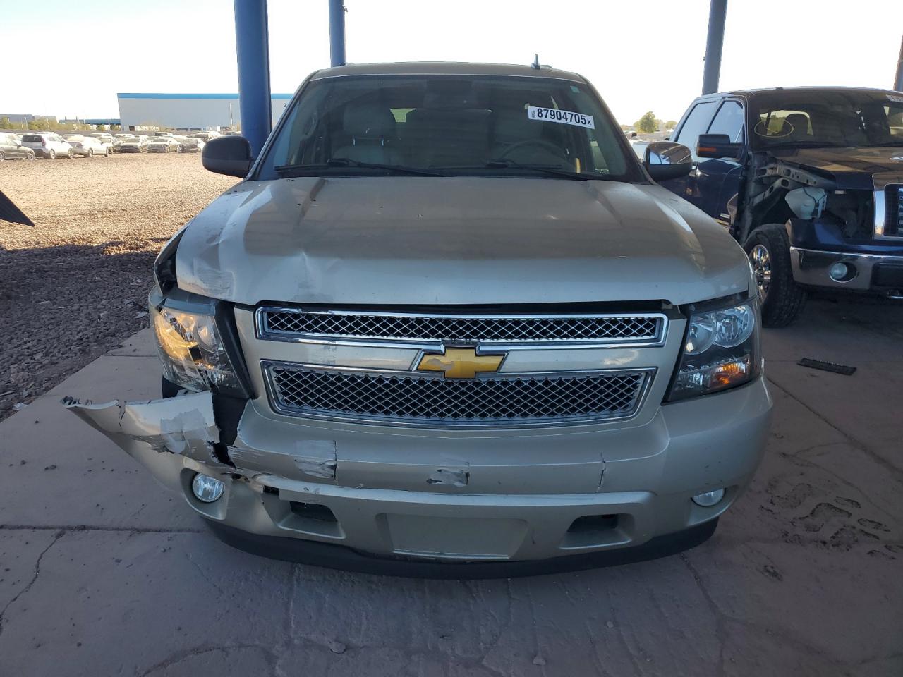 2014 Chevrolet Suburban - Image 5