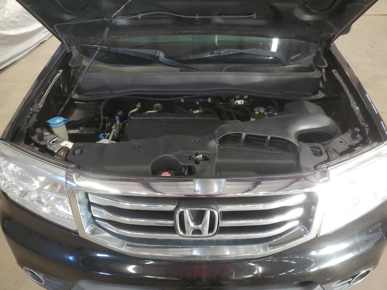 2014 Honda Pilot - Image 12