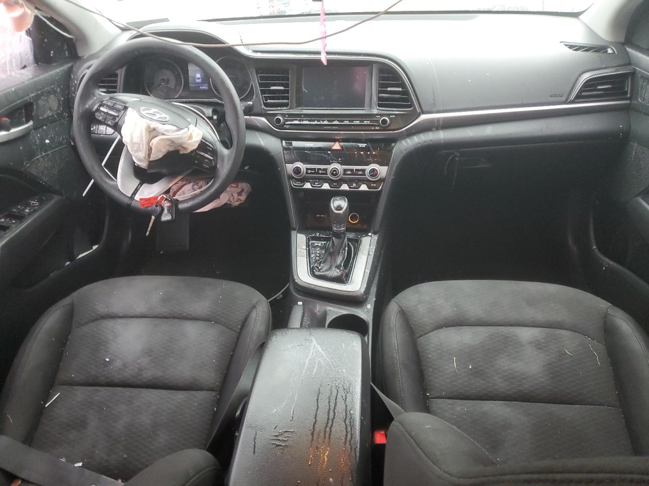 2020 Hyundai Elantra - Image 8