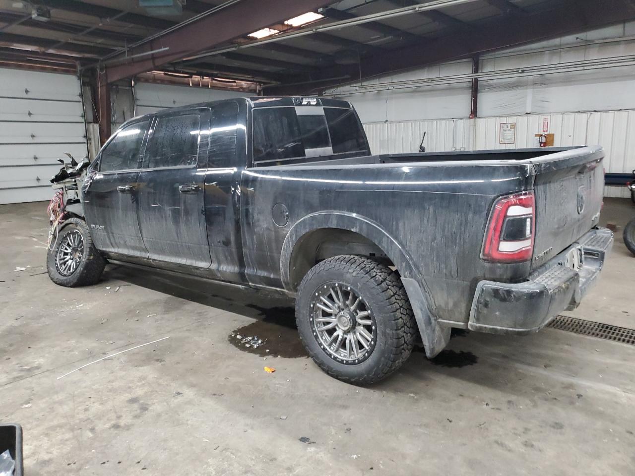 2022 RAM 2500 - Image 2