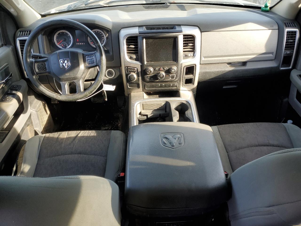2015 RAM 1500 - Image 8