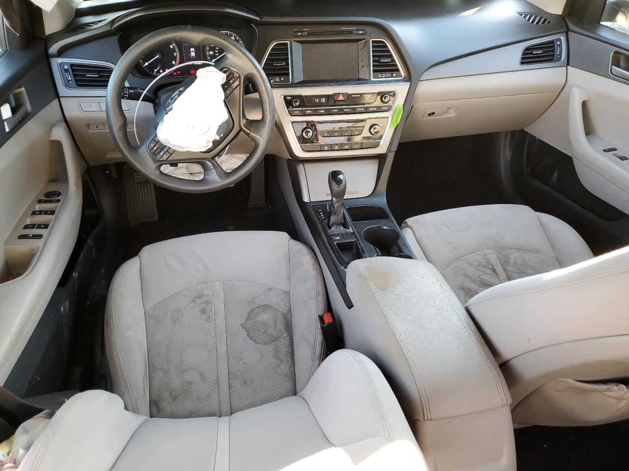2016 Hyundai Sonata - Image 8