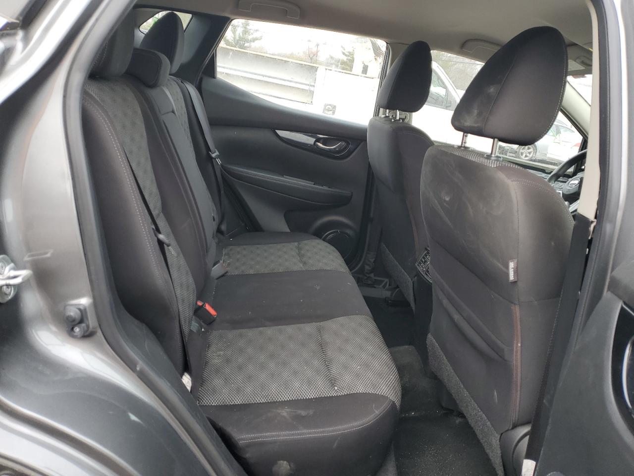 2019 Nissan Rogue - Image 11