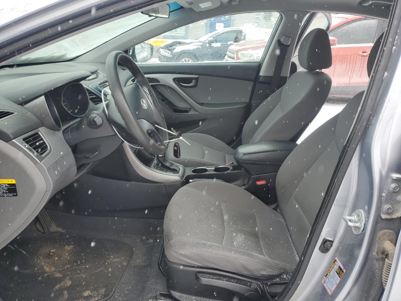 2015 Hyundai Elantra - Image 7