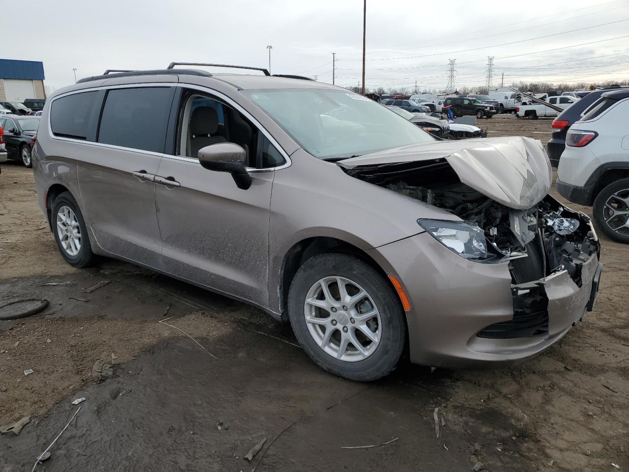 2017 Chrysler Pacifica - Image 4