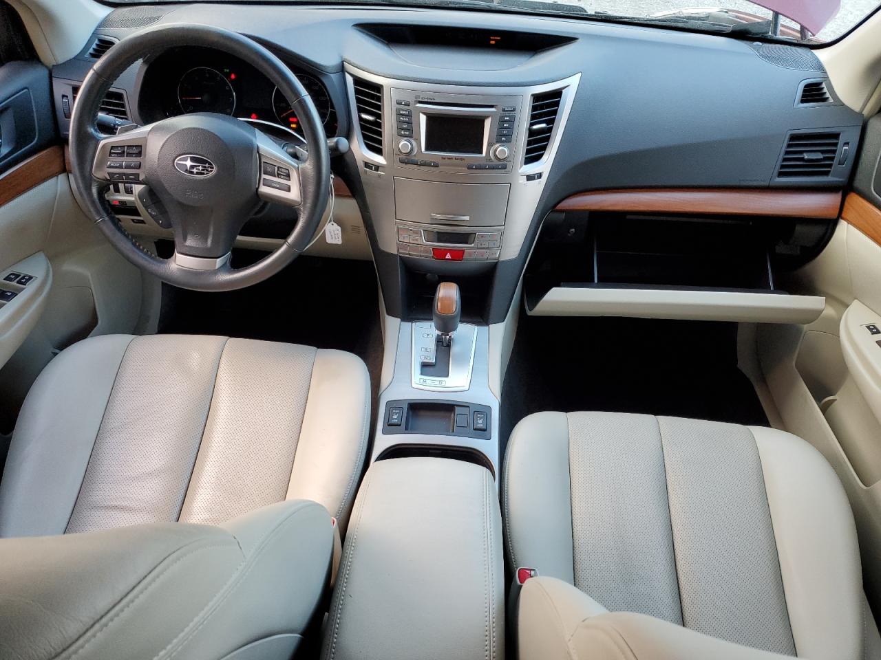 2014 Subaru Outback - Image 8