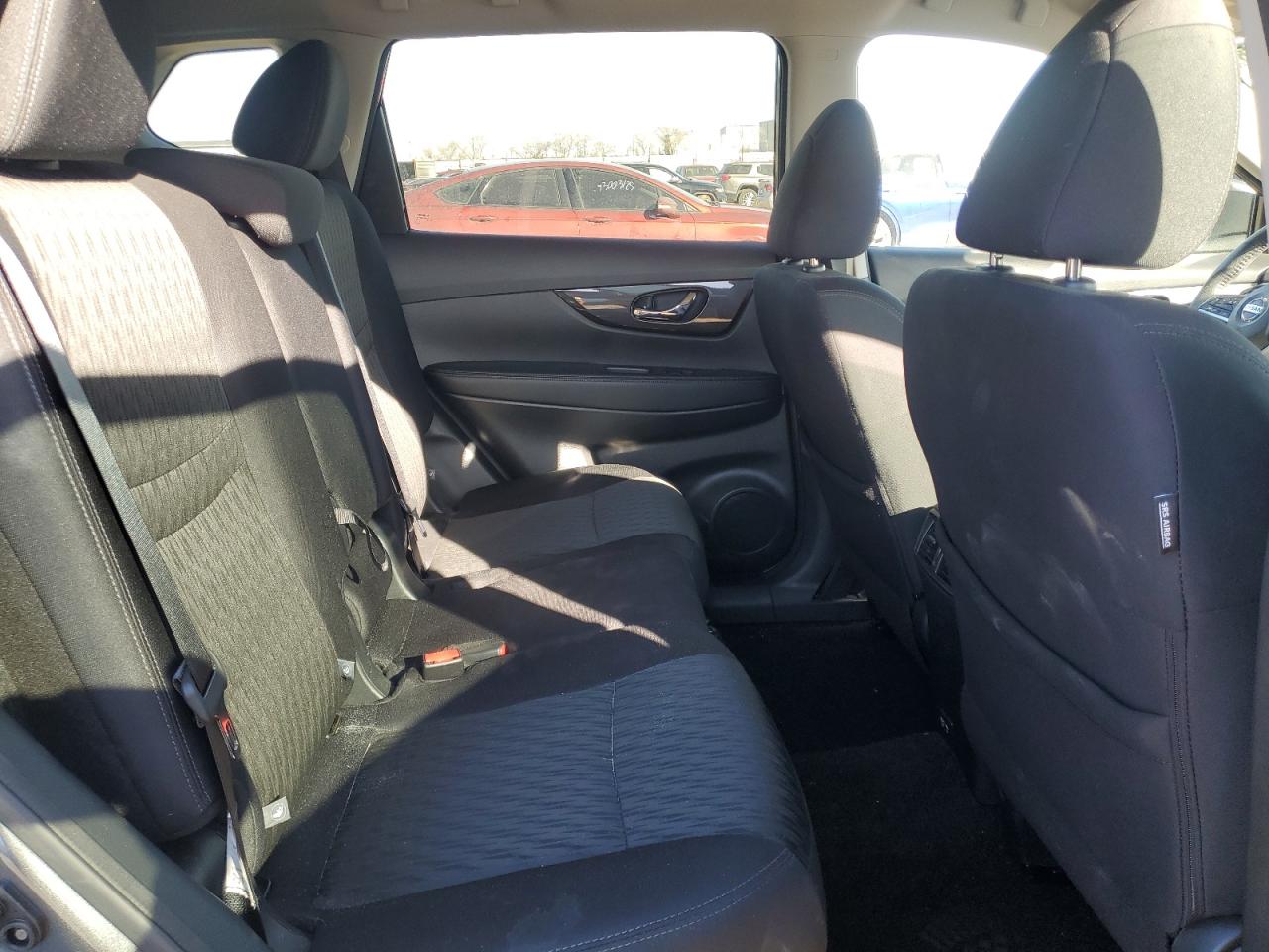 2020 Nissan Rogue - Image 11