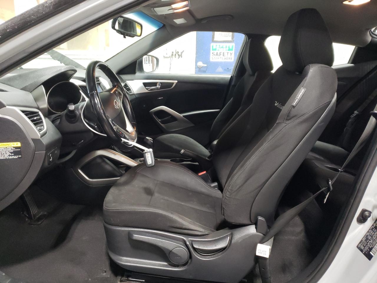 2013 Hyundai Veloster - Image 7