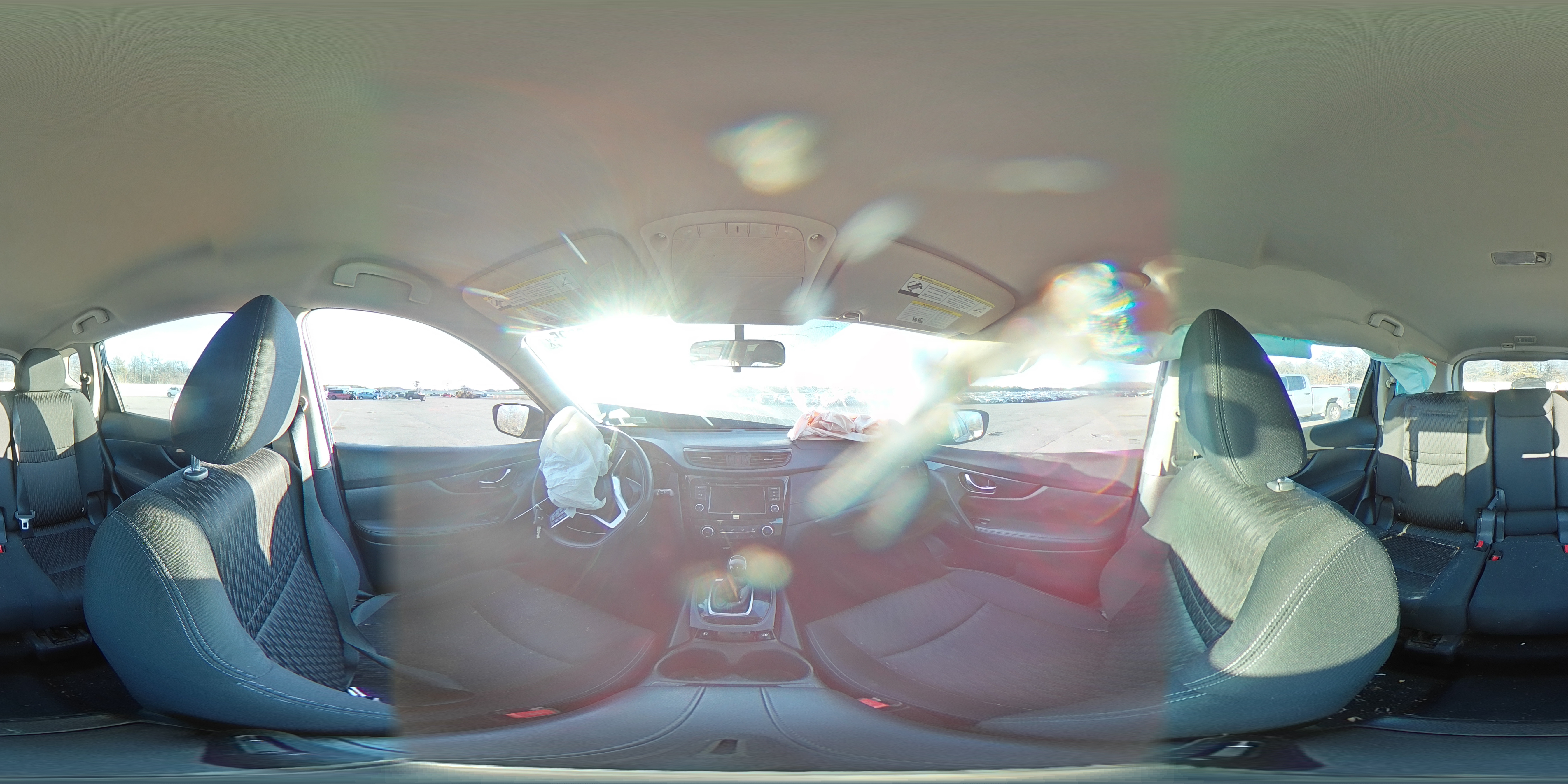 2018 Nissan Rogue - Image 13