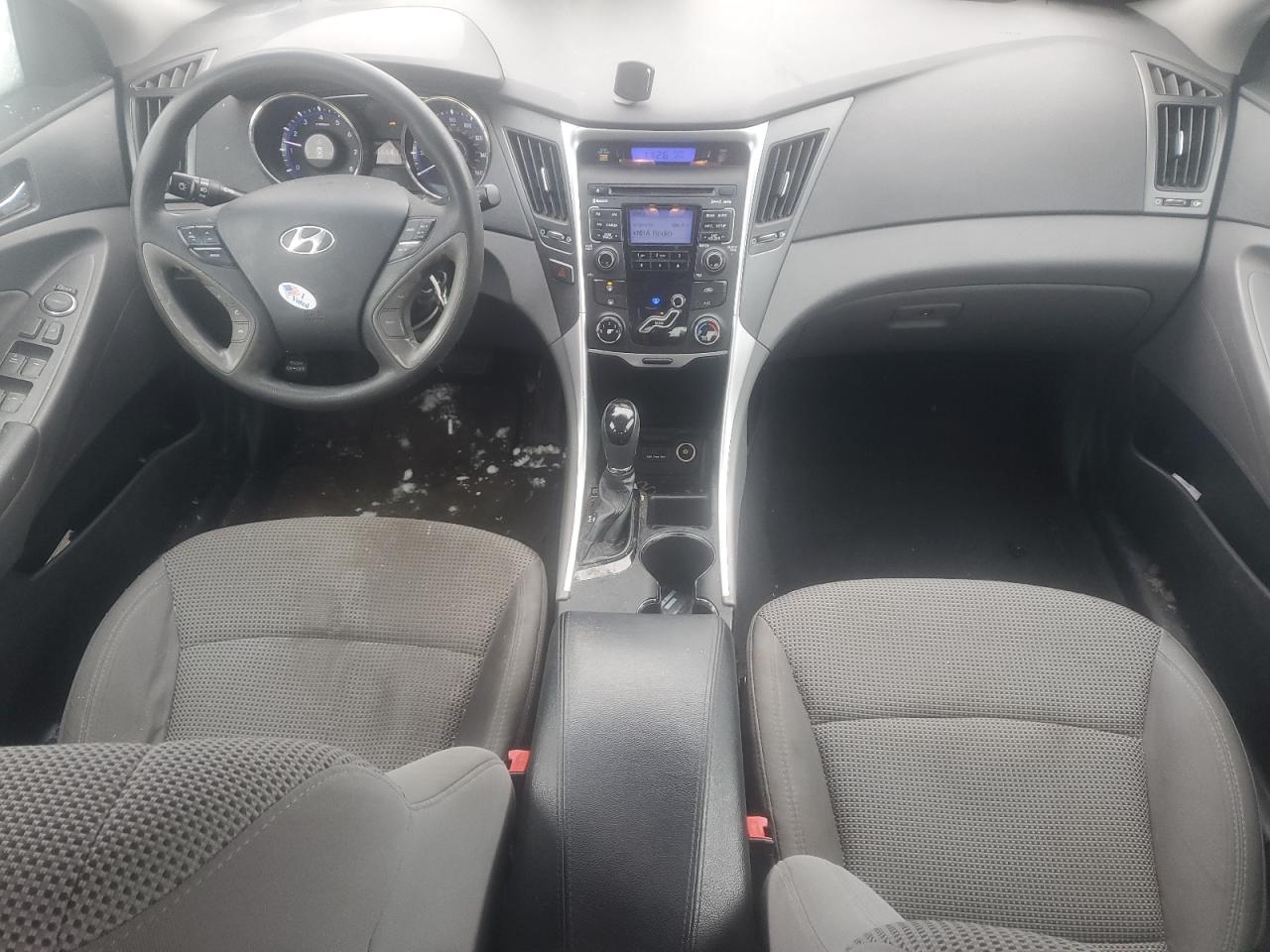 2011 Hyundai Sonata - Image 8