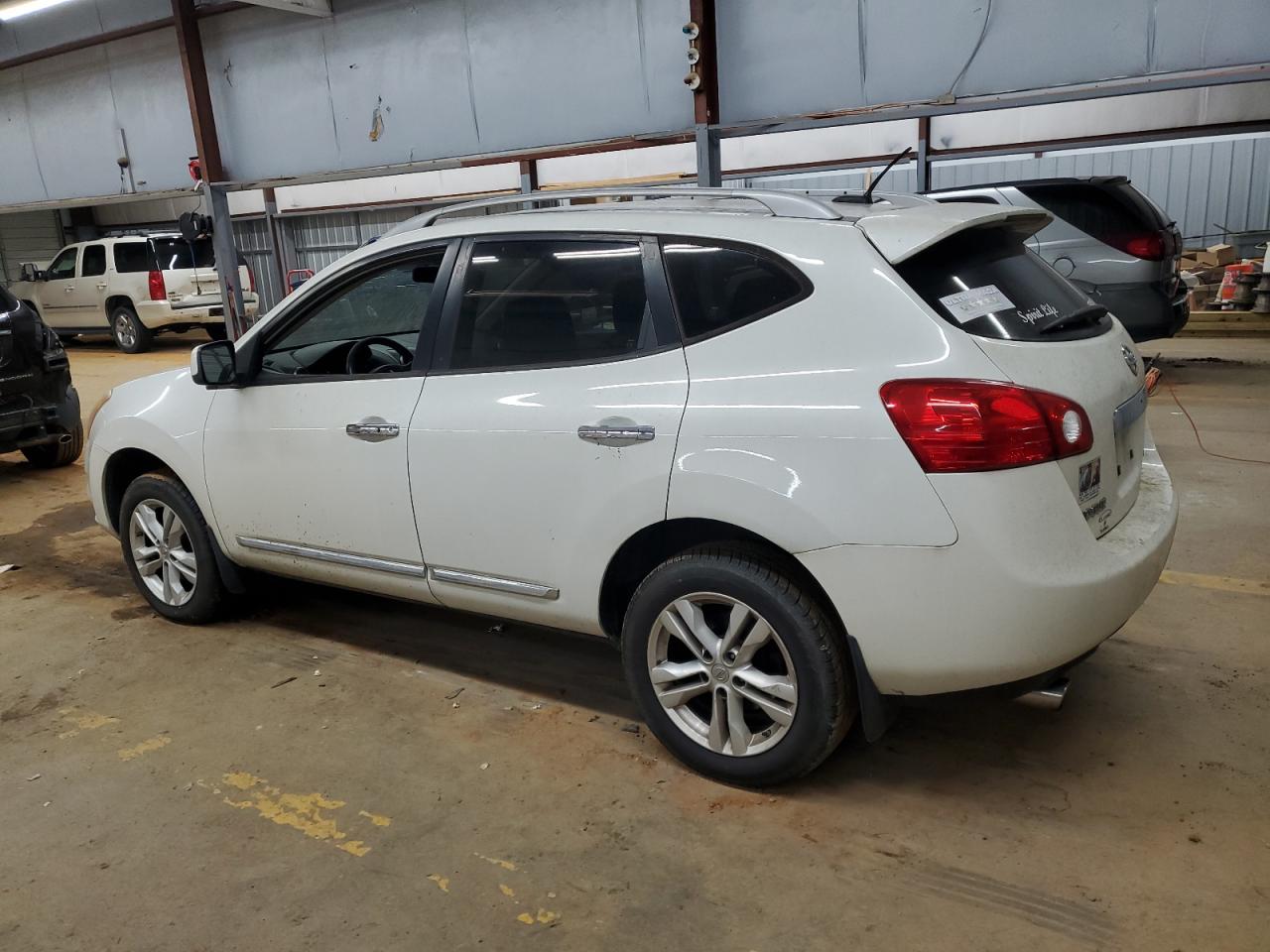 2013 Nissan Rogue - Image 2