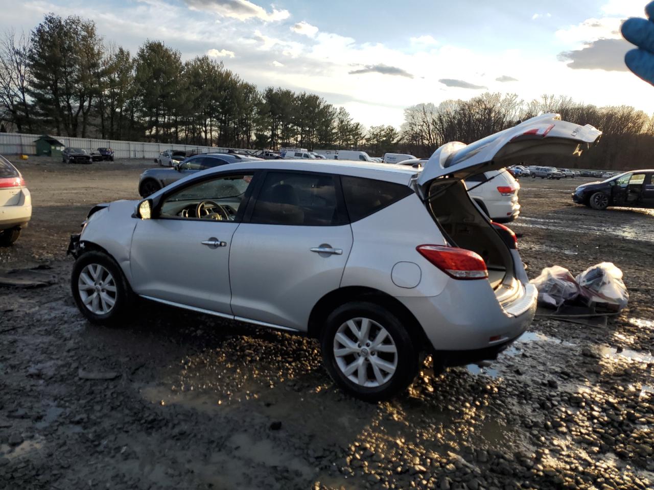 2011 Nissan Murano - Image 2