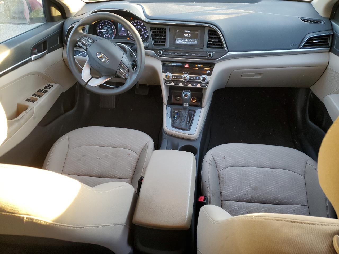 2020 Hyundai Elantra - Image 8