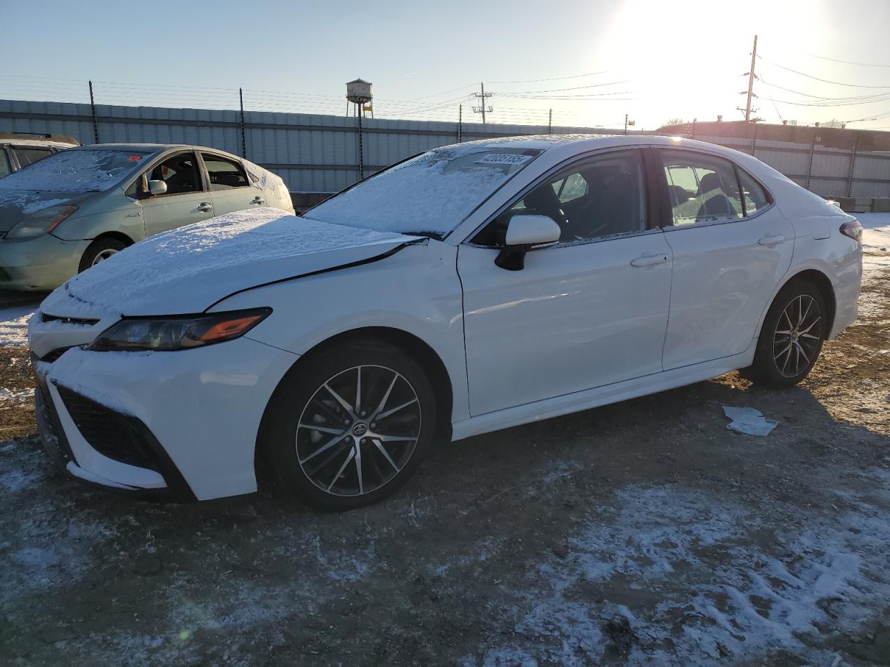2023 Toyota Camry - Image 1
