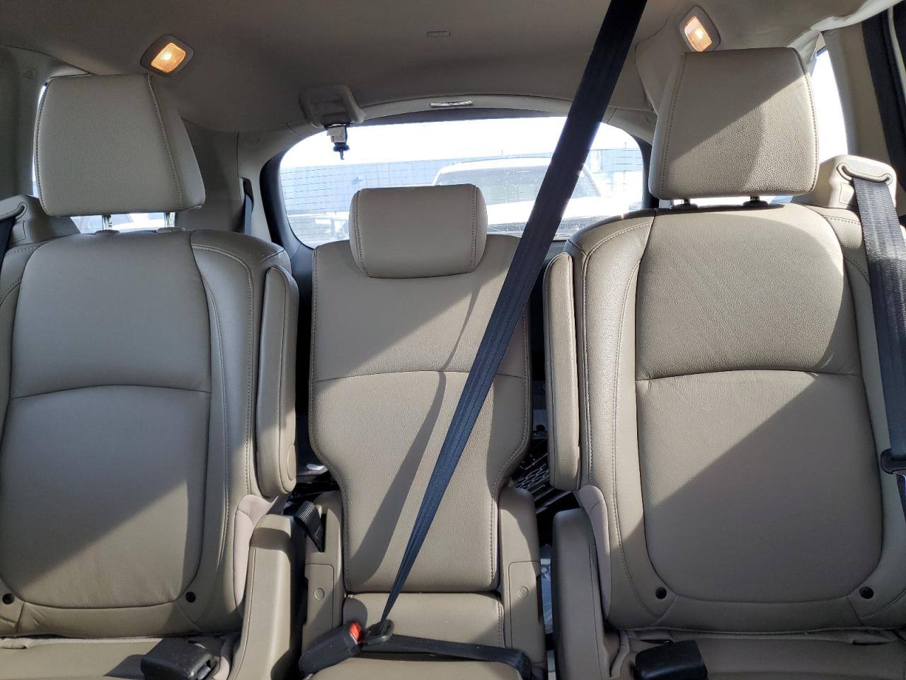 2018 Honda Odyssey - Image 10