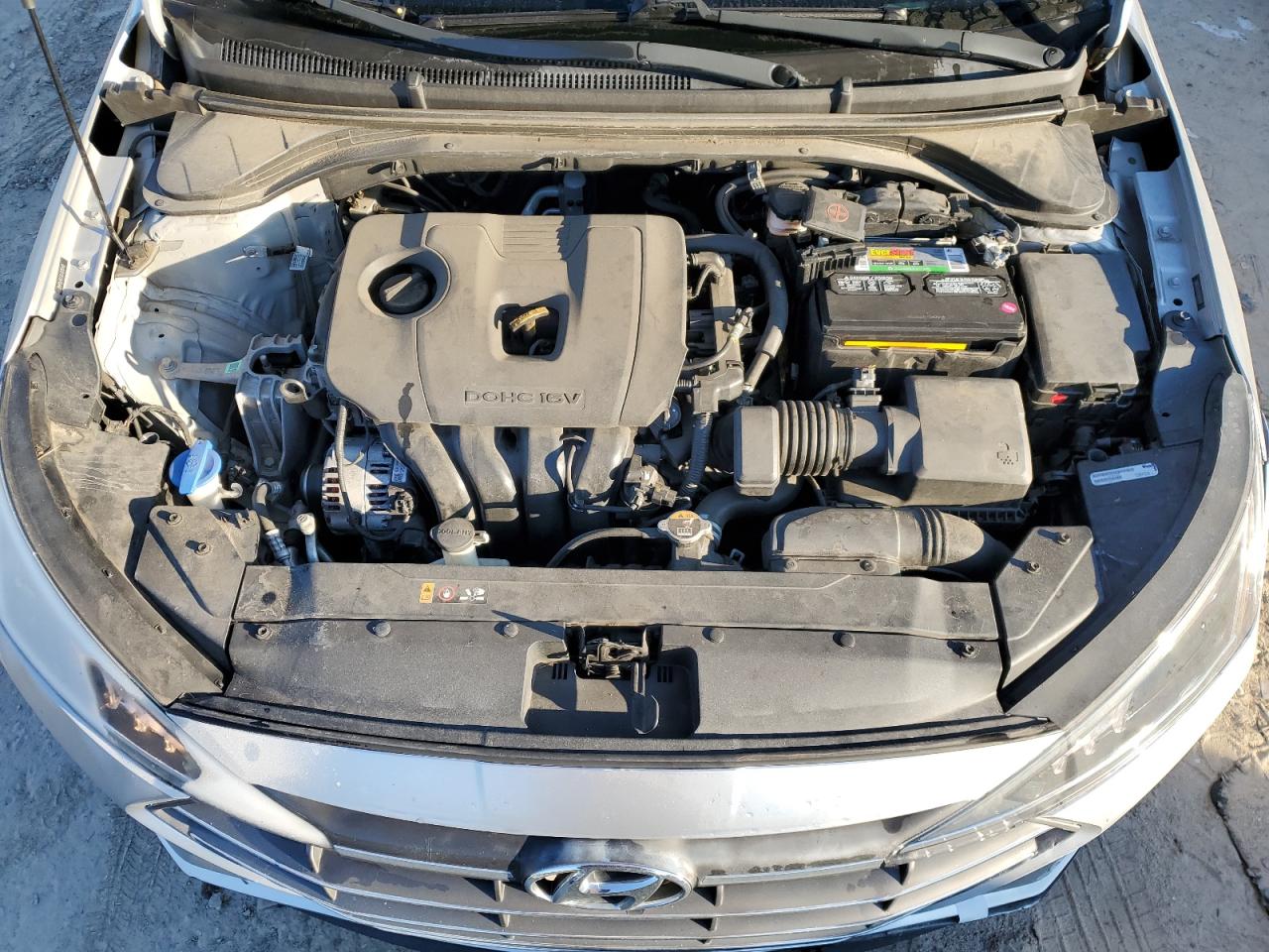 2020 Hyundai Elantra - Image 11