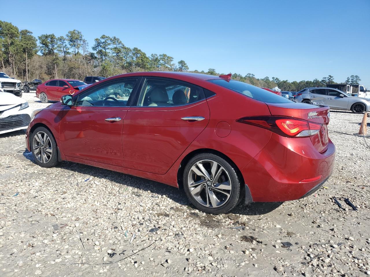 2014 Hyundai Elantra - Image 2